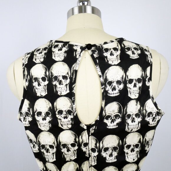 FOLTER Sz M Skulls Fit & Flare Sleeveless Dress Keyhole Back Pockets NWOT - Picture 8 of 13